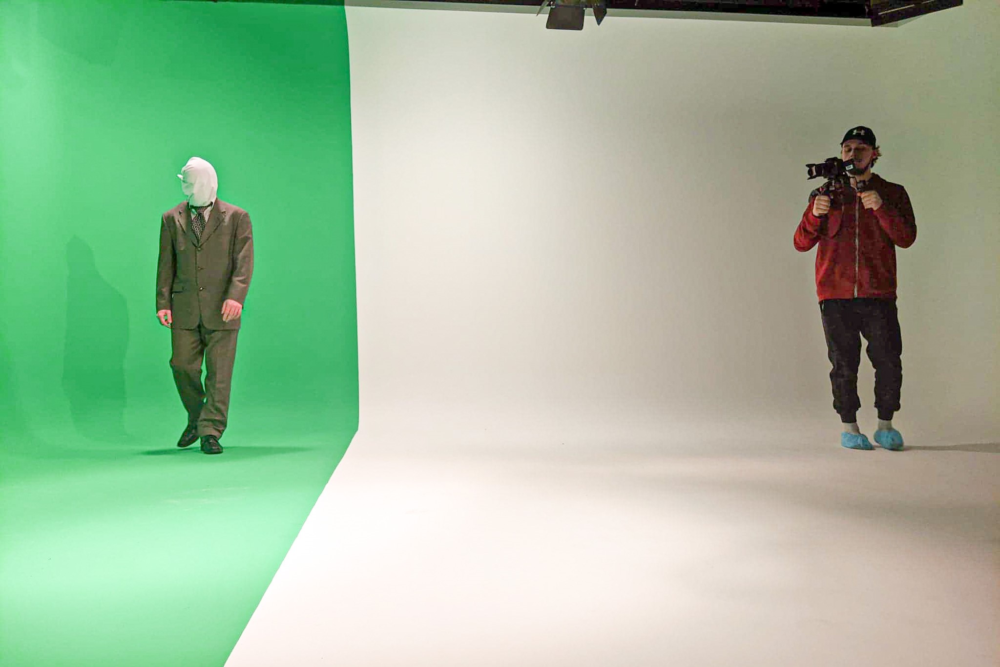 Des étudiants du Cégep de Lévis dans le studio vert.