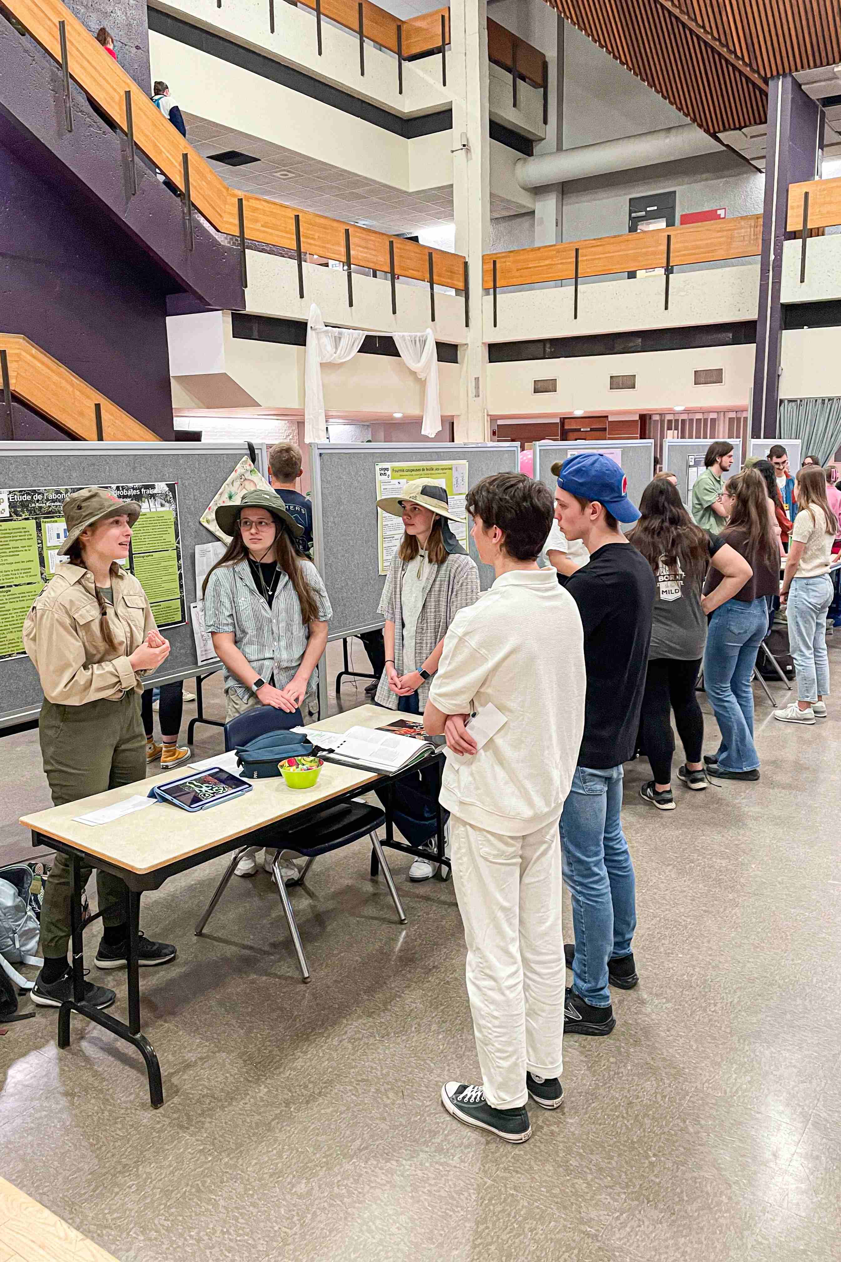 kiosques d'étudiants en science