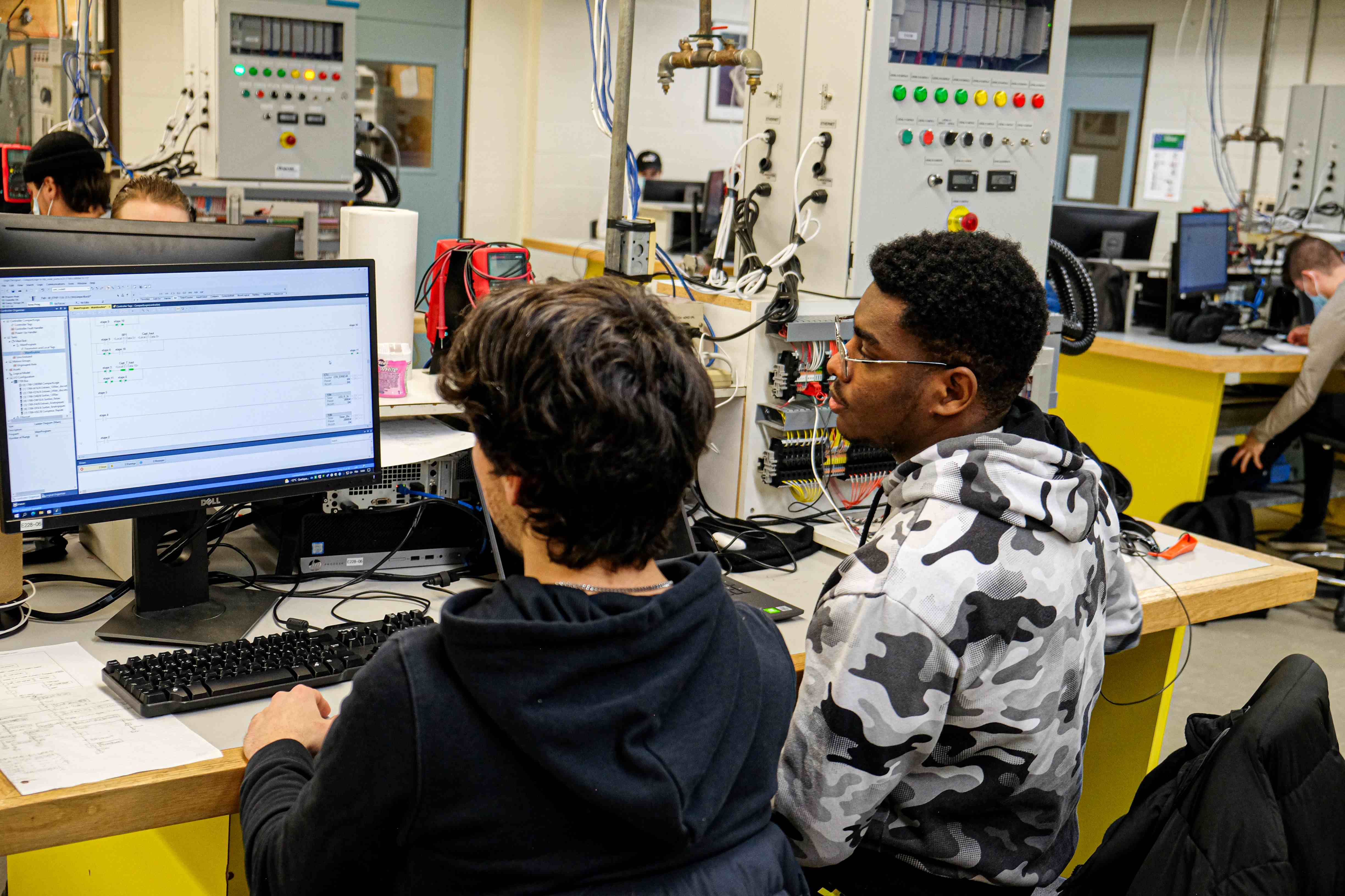 genie-electrique-lab-31